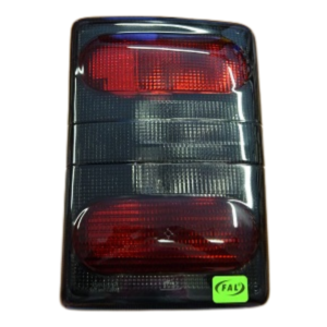 Faro Trasero Derecho Trafic Modelo Nuevo Acrilico Derecho Rojo
