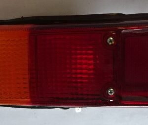 Faro Tras Der R12 71/77