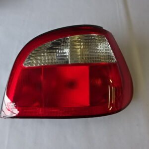 Faro Tras Der Megane Bic 99/07